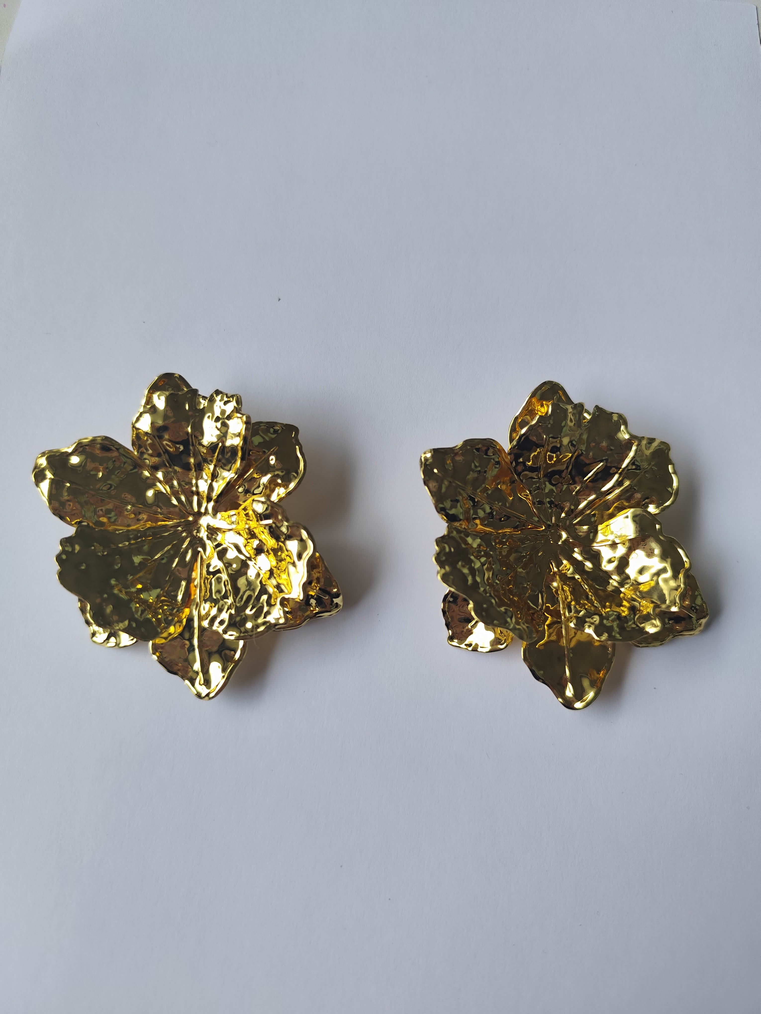 Brincos Flor Dourada