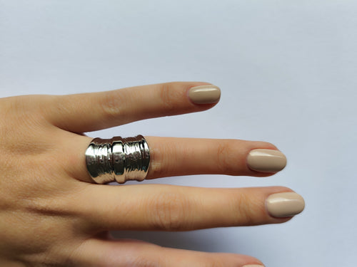 Anel Ondas Prateadas