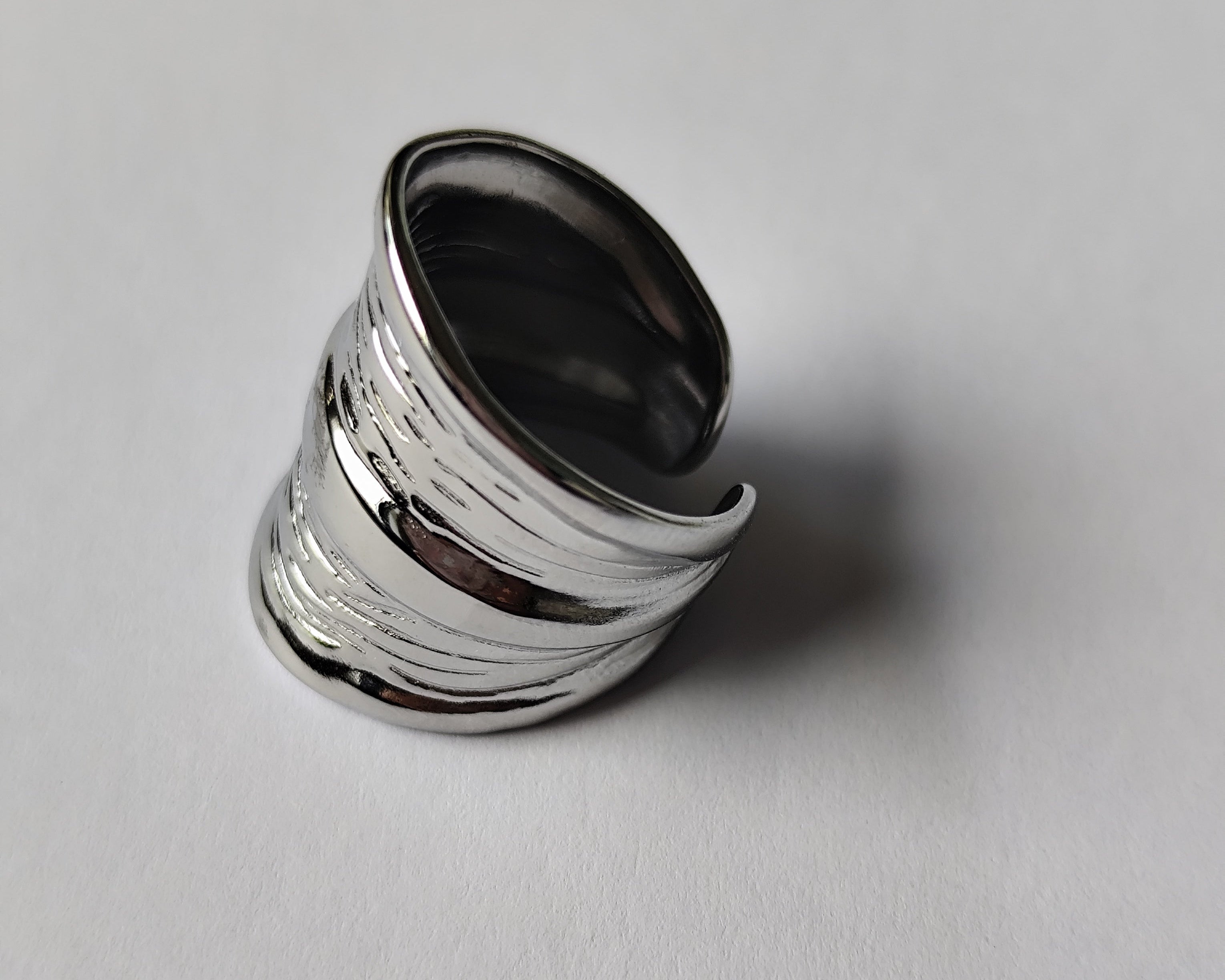 Anel Ondas Prateadas