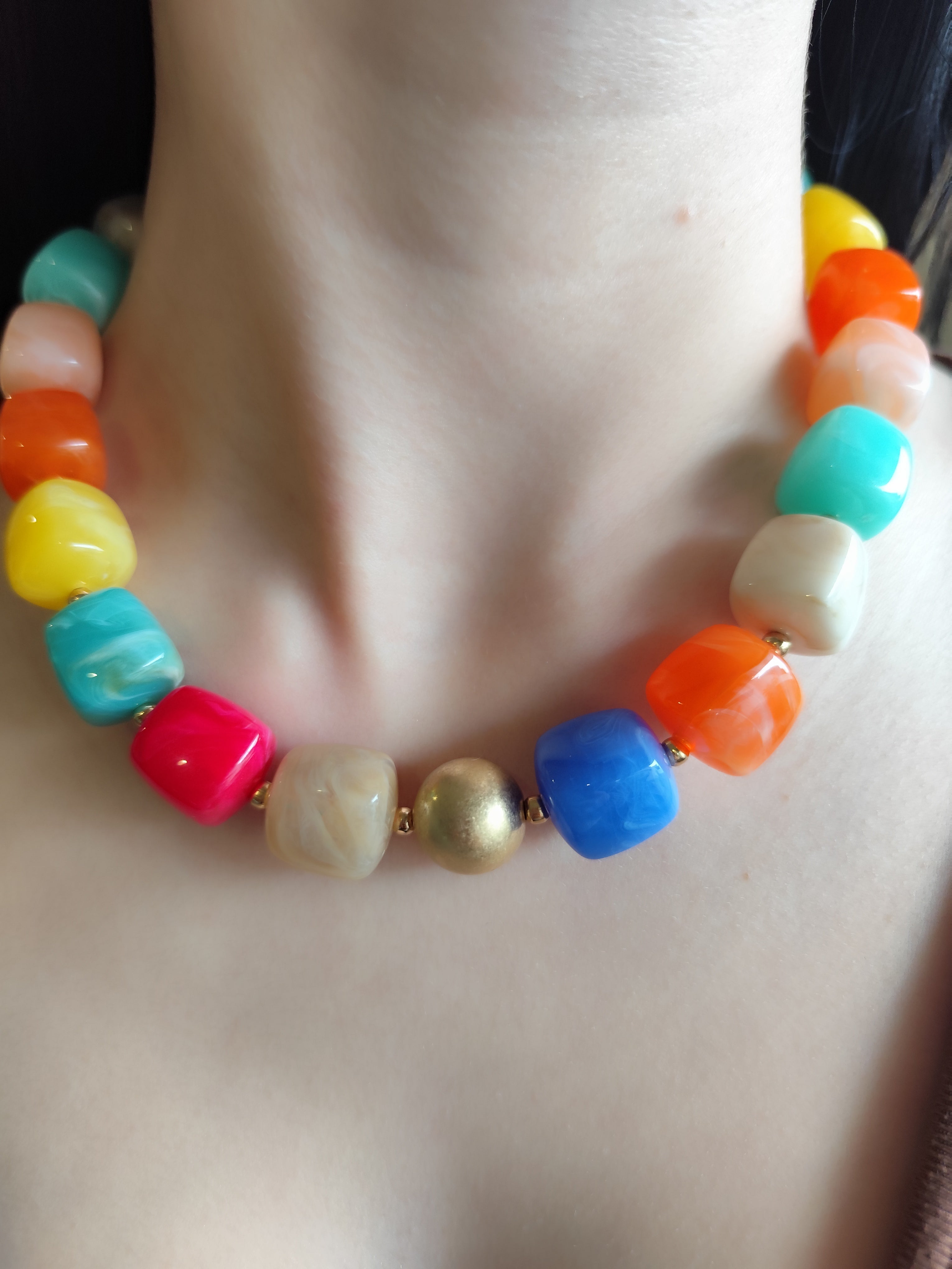 Colar Multicor Dourado