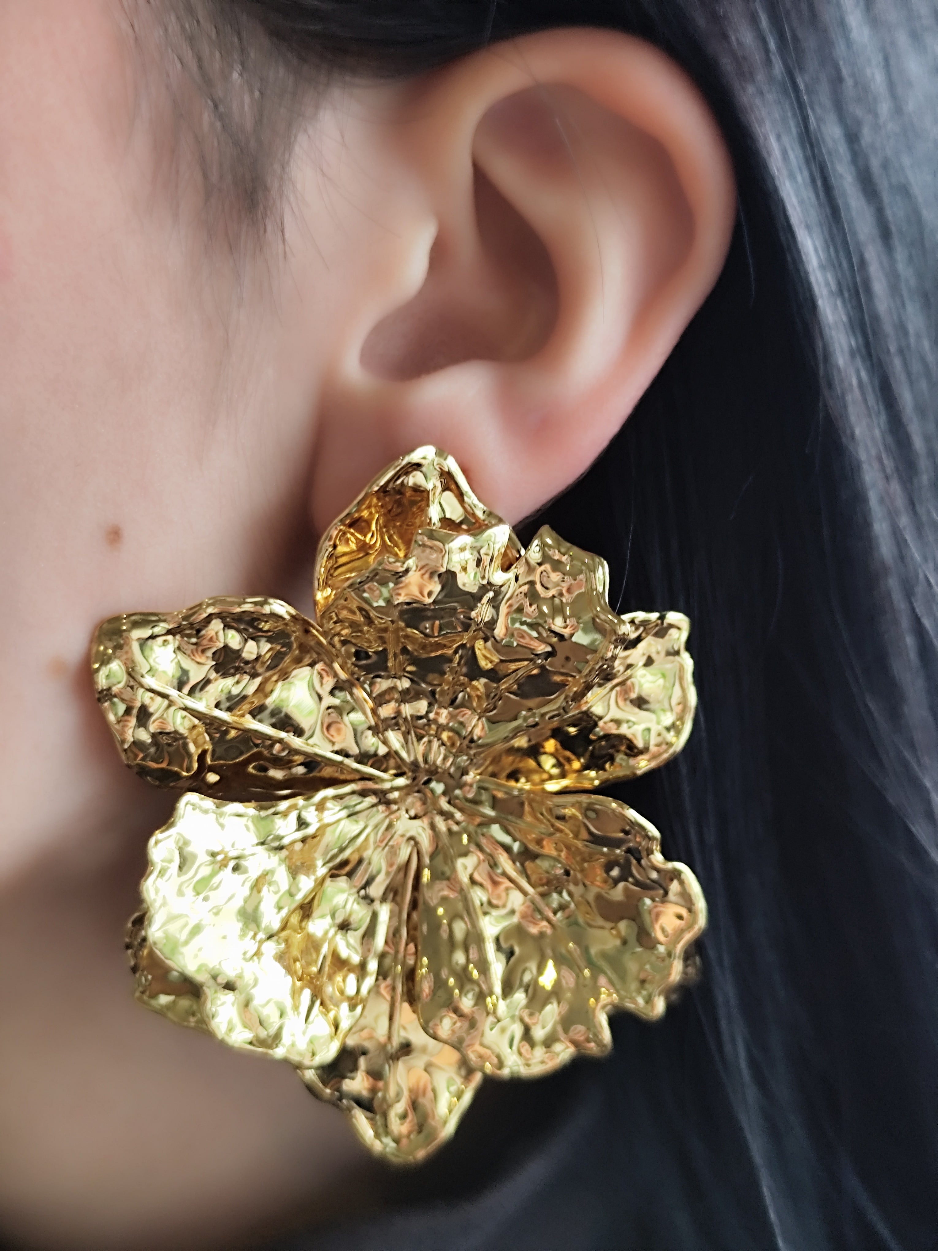 Brincos Flor Dourada