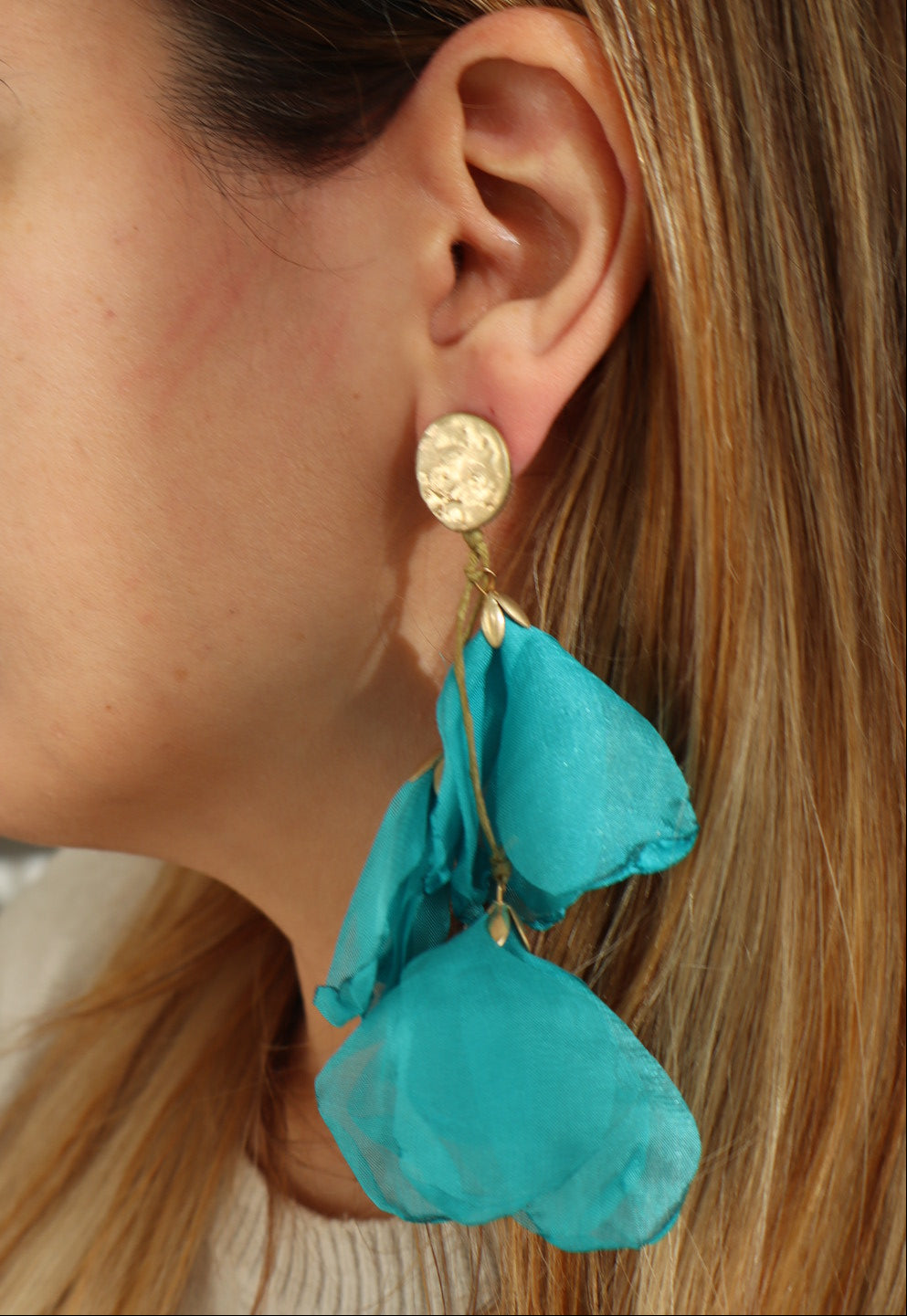 Brincos Pétalas Turquesa