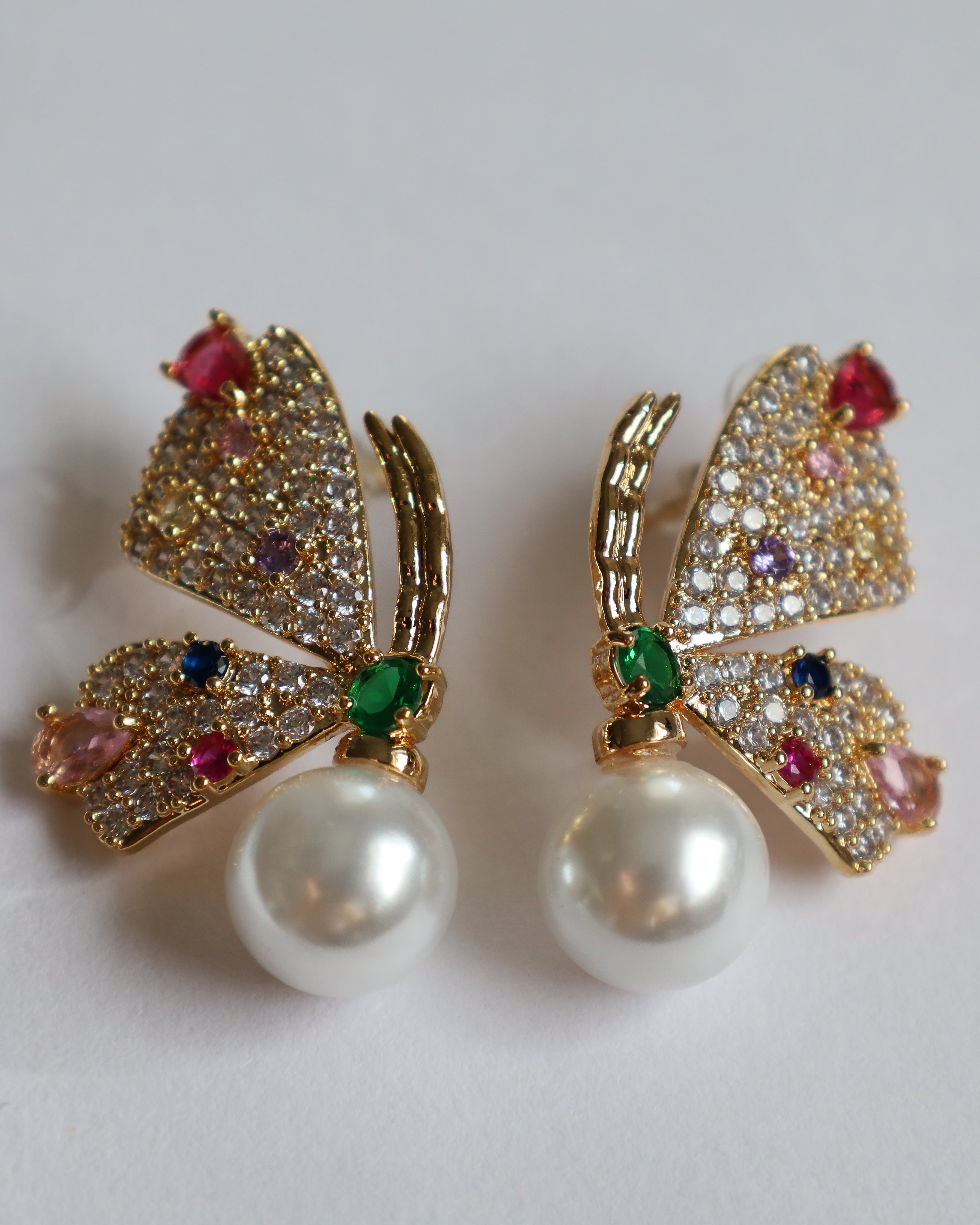 Brincos Butterfly Pearl Color