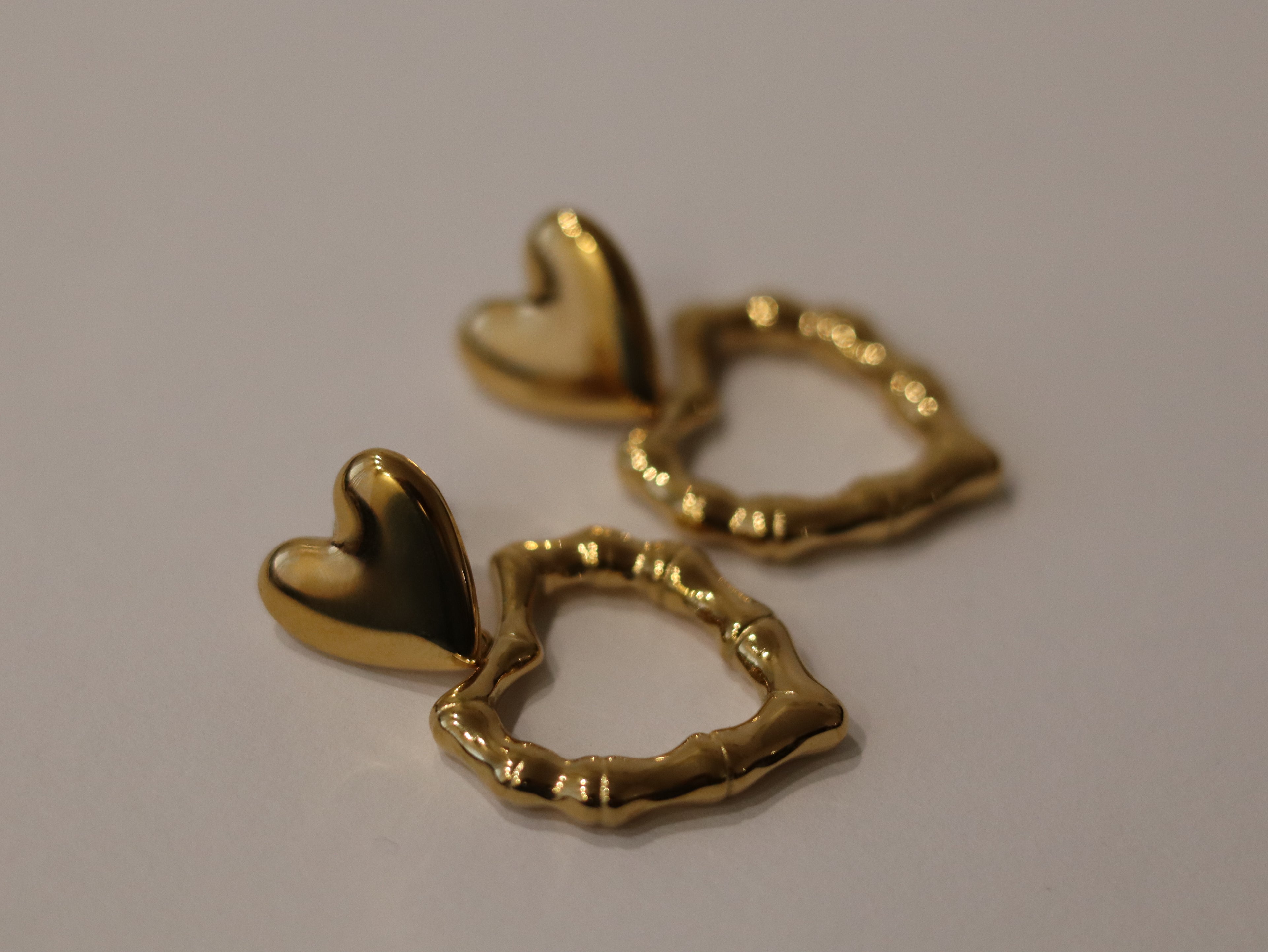 Brincos Coração Duplo Dourado