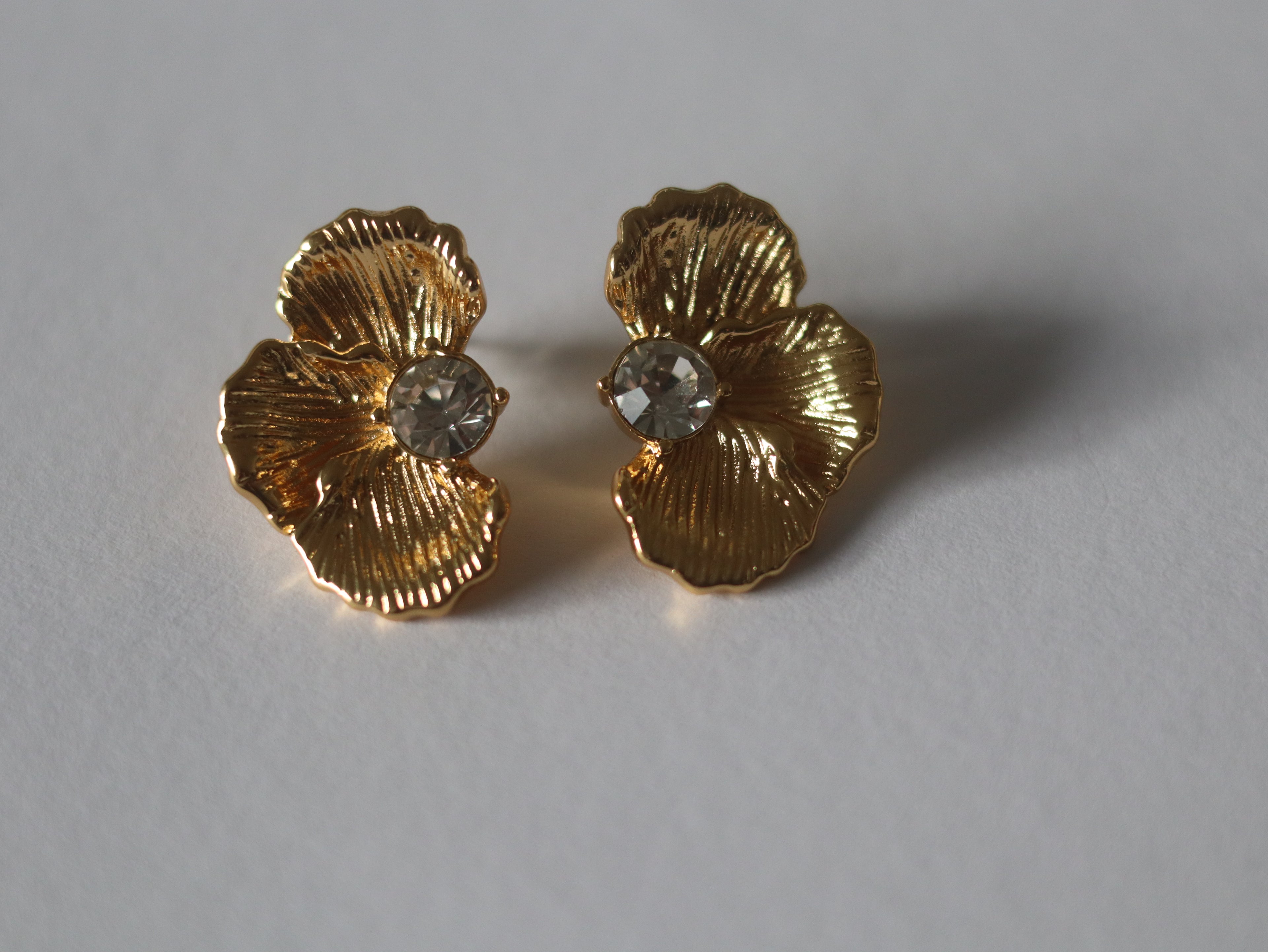 Brincos Flor Dourada