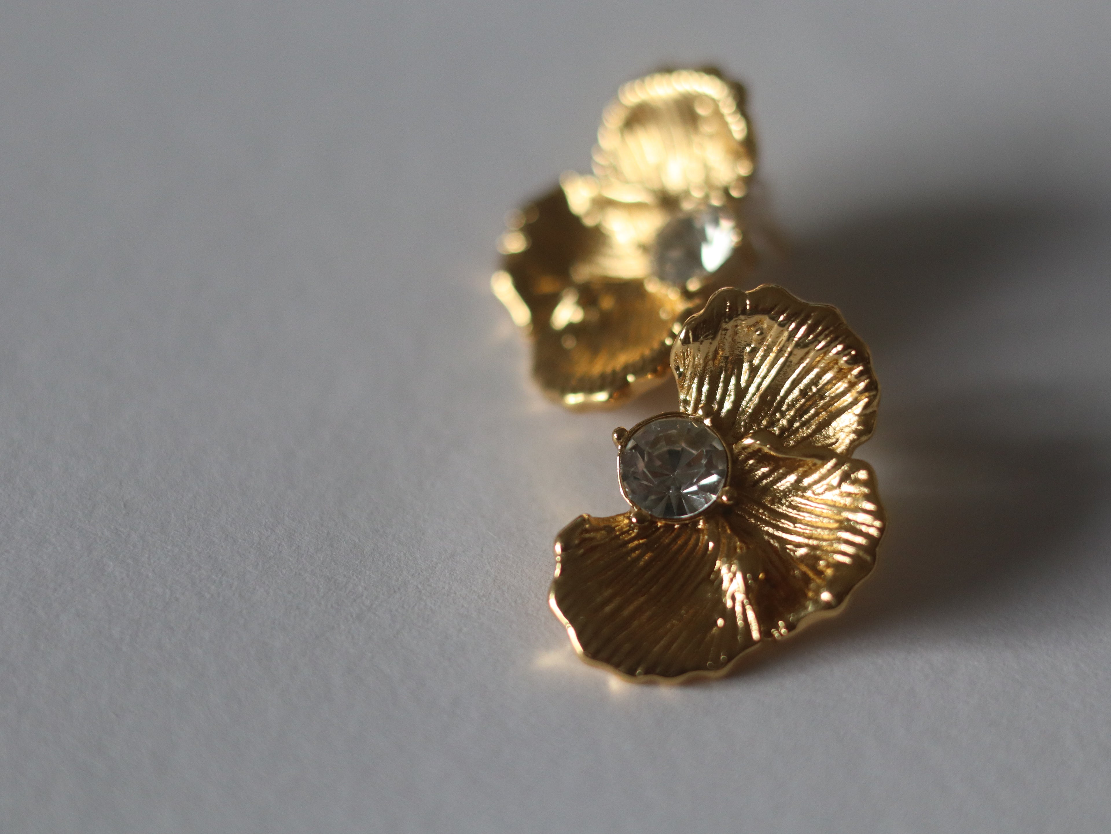 Brincos Flor Dourada