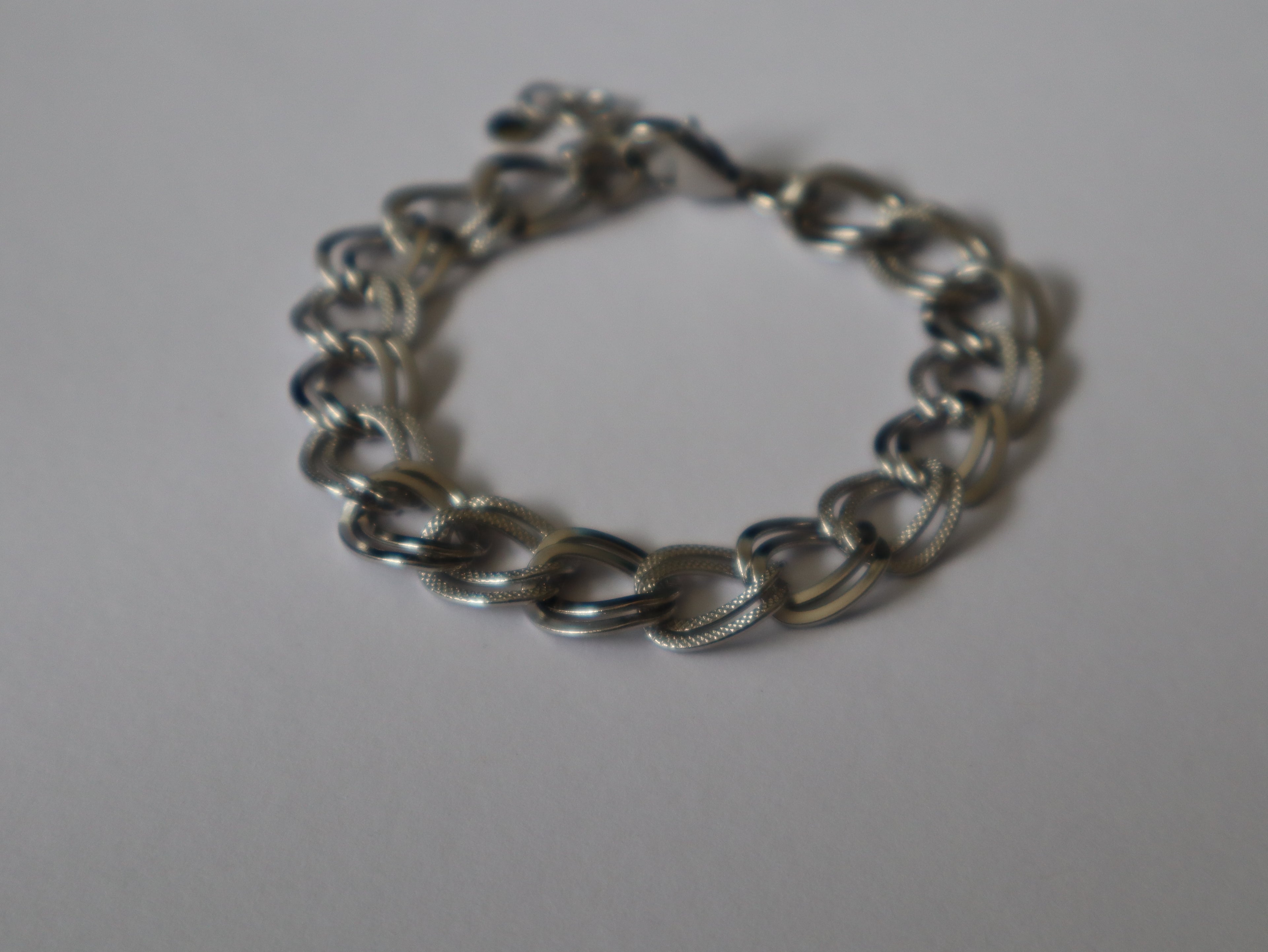 Pulseira Elos Entrelaçados