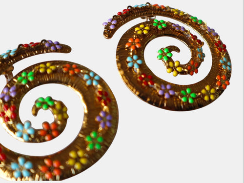 Brincos Bloom Spiral